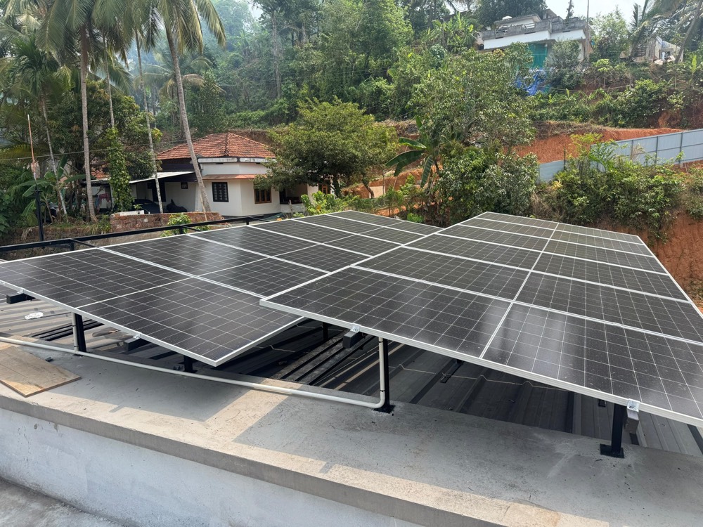 8 kW Solwiz Energy residential rooftop solar installation in Thrissur, Kerala